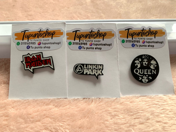 STRIPES PIN