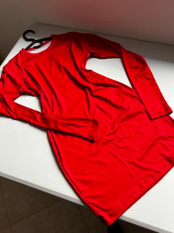 LONG SLEEVE DRESS