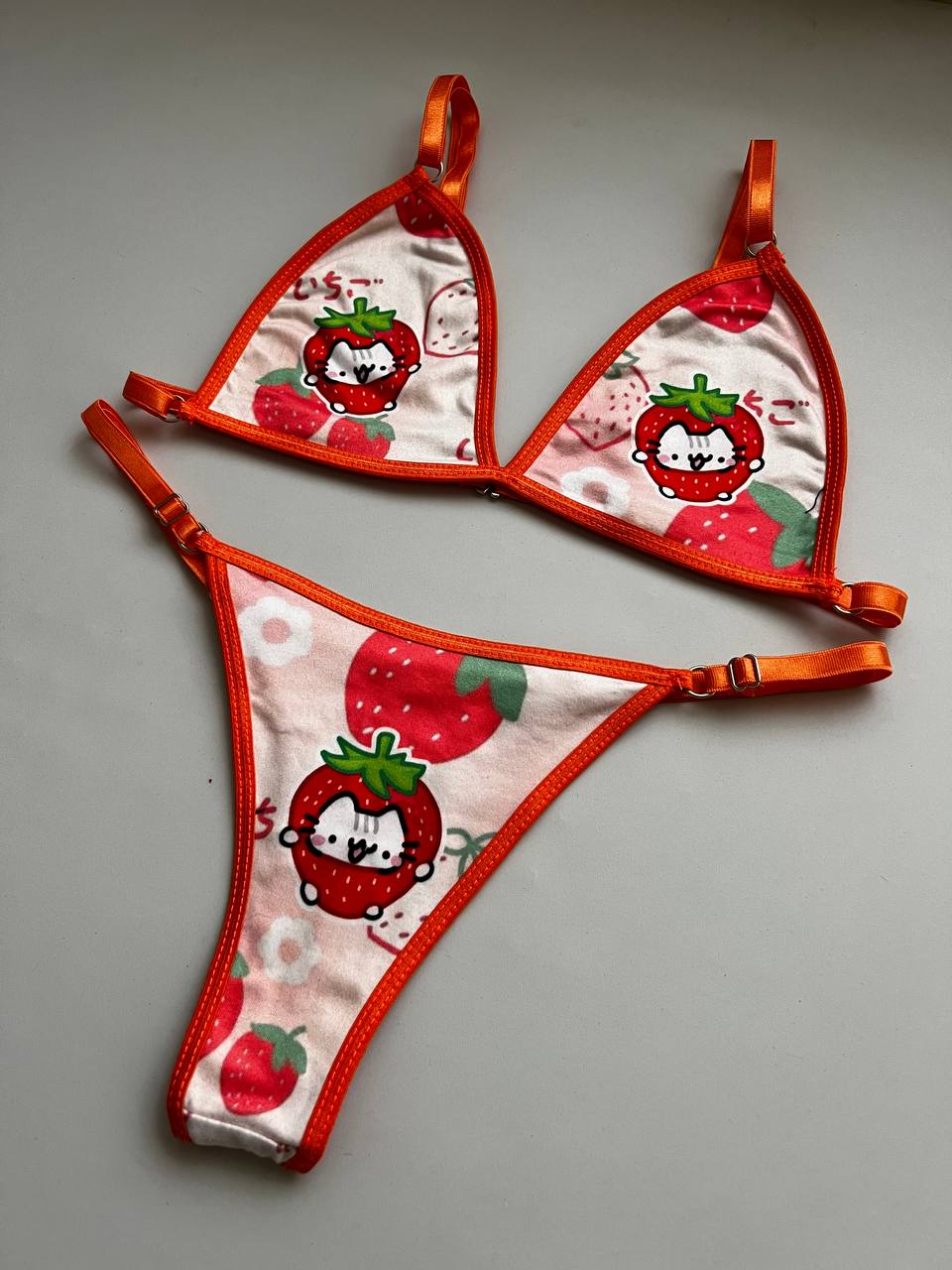 BIKINI FRESA CAT