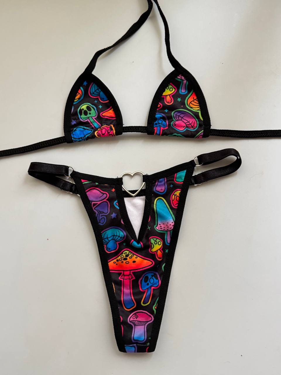Microbikinis Hongos