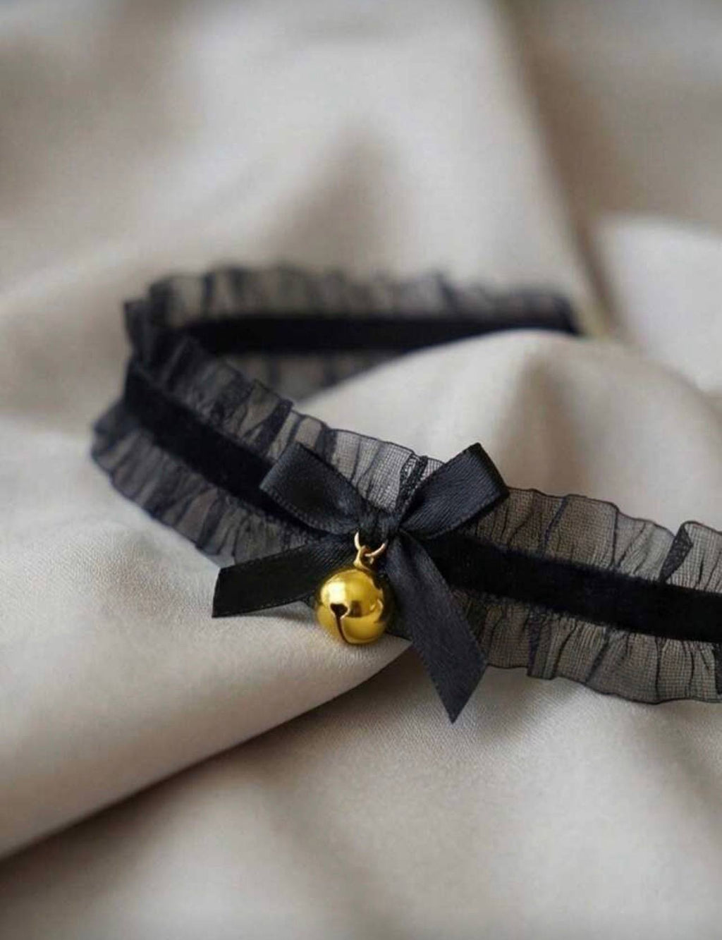 CHOKER CAMPANITA NEGRO