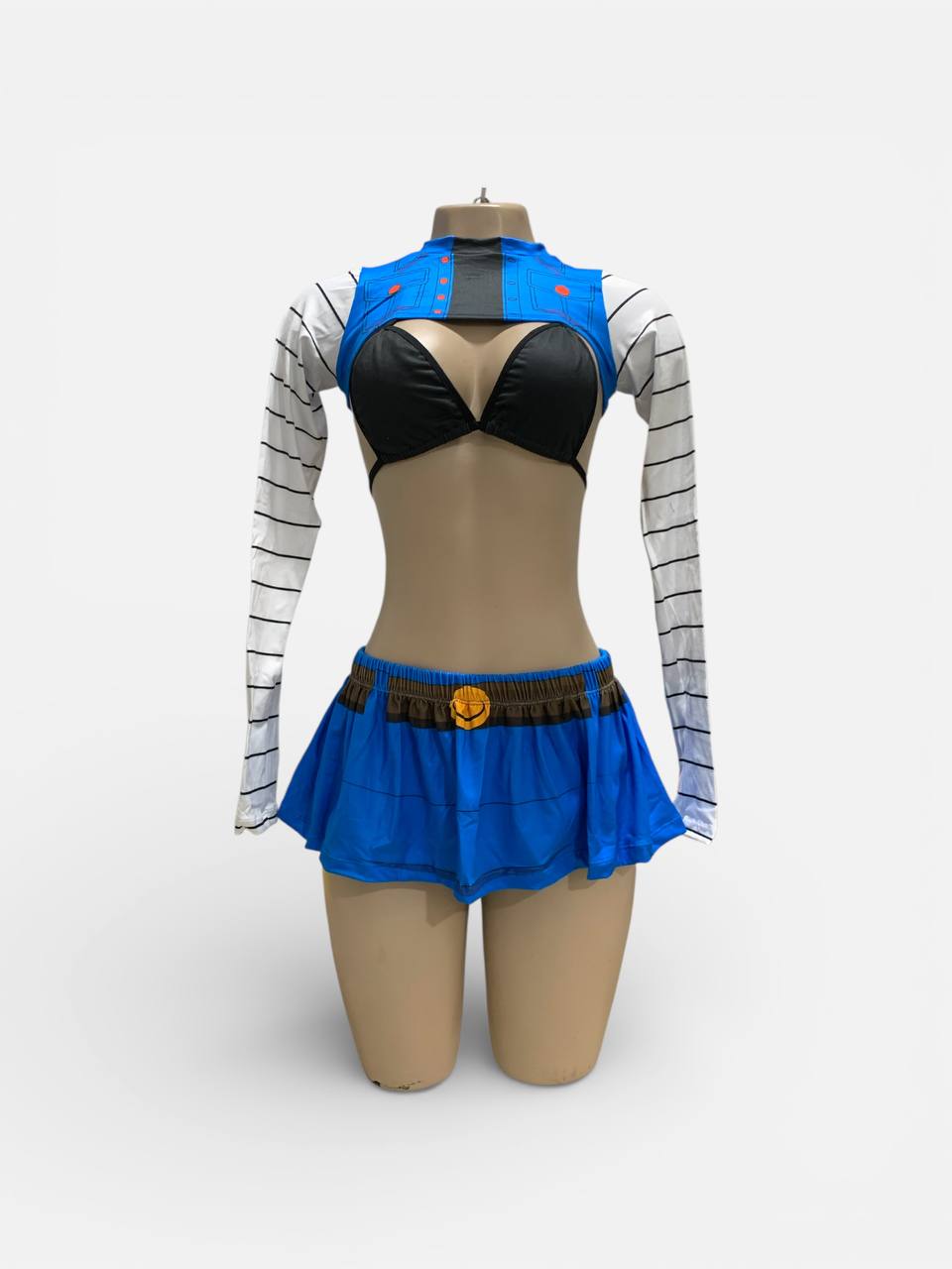 COSPLAY ANDROIDE 18