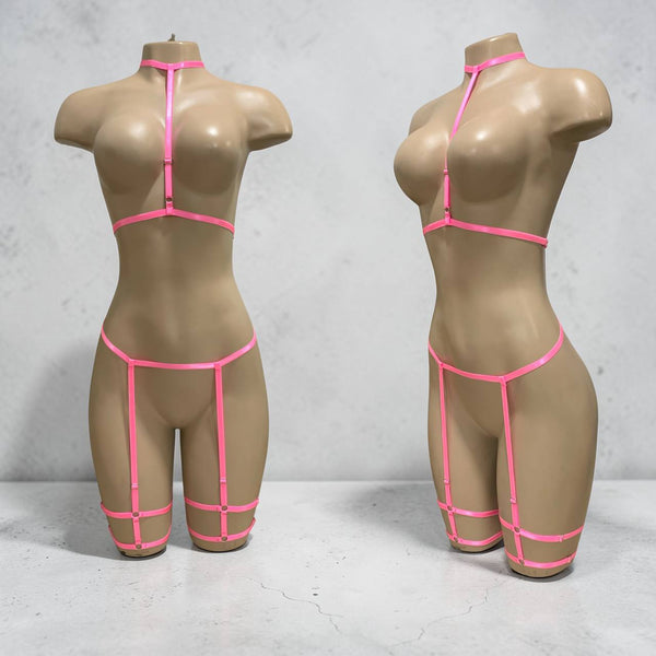2-PIECE FUCHSIA GARTER SET