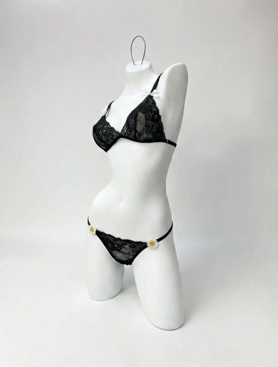 SET ENCAJE FLORAL