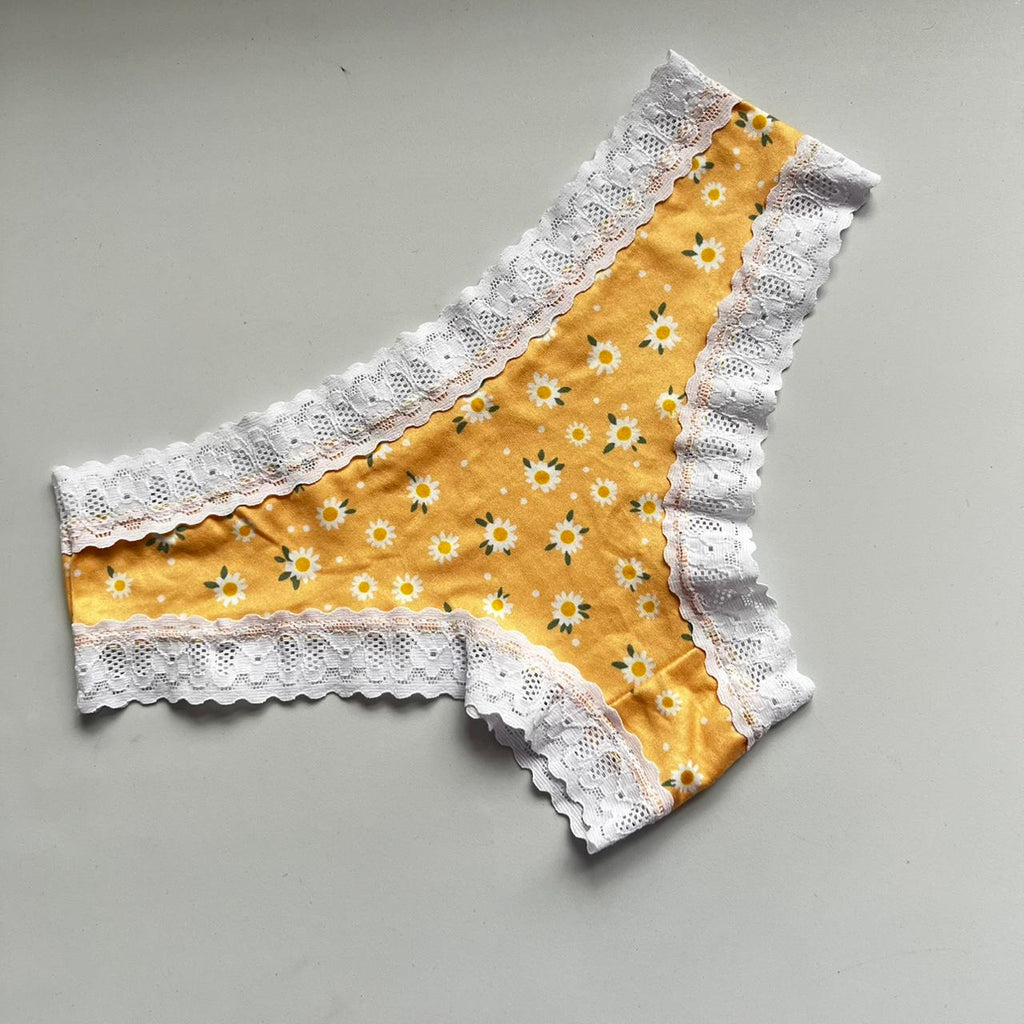 PANTY FLORES AMARILLA