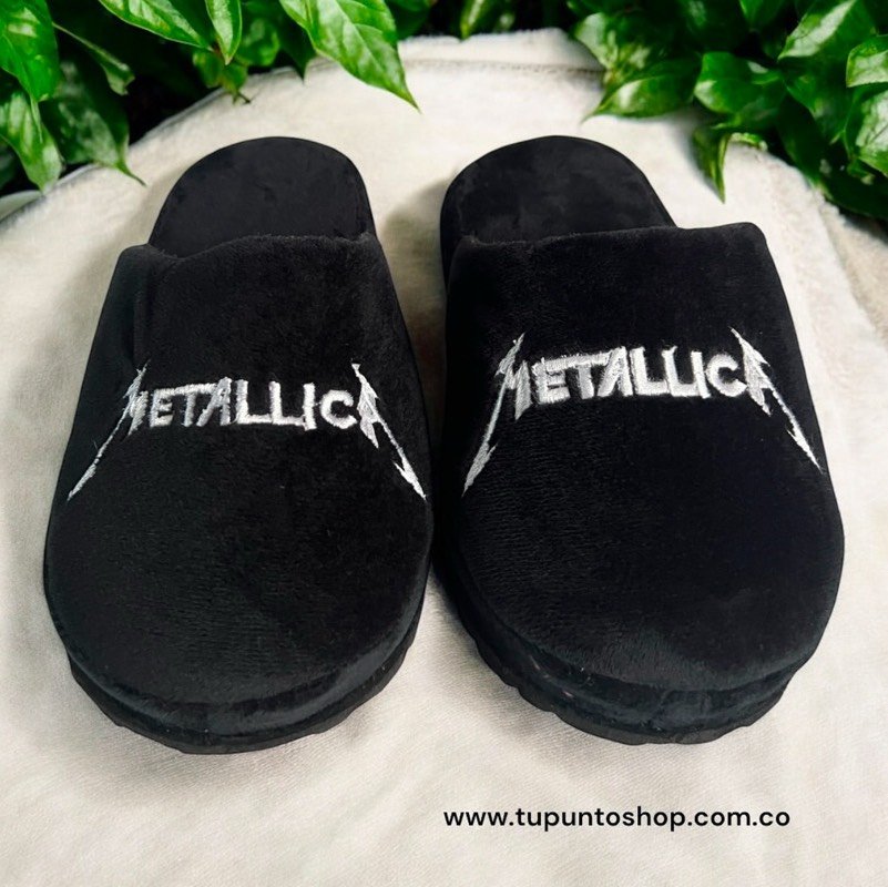 PANTUFLA METALLICA