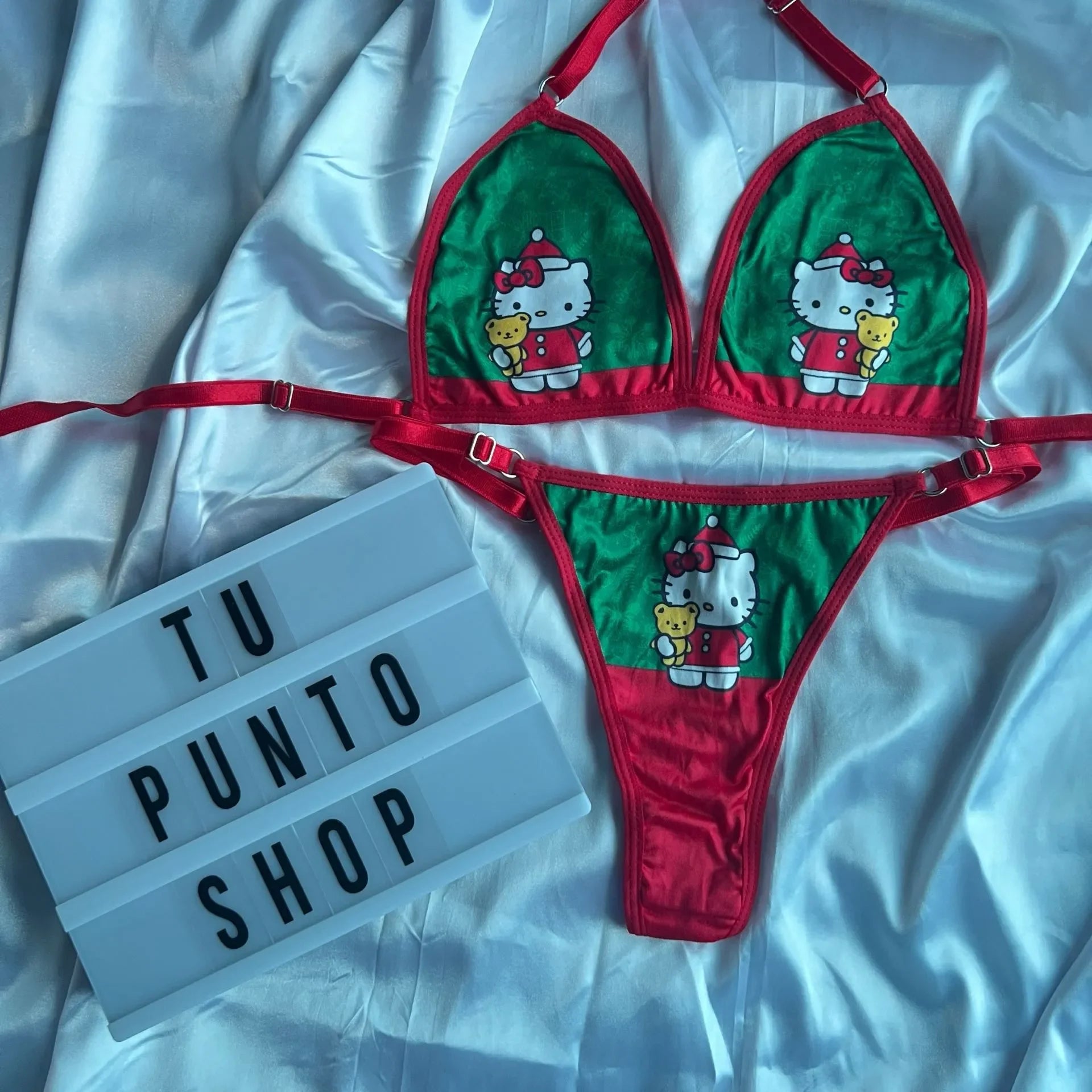 KITTY CHRISTMAS OUTFIT
