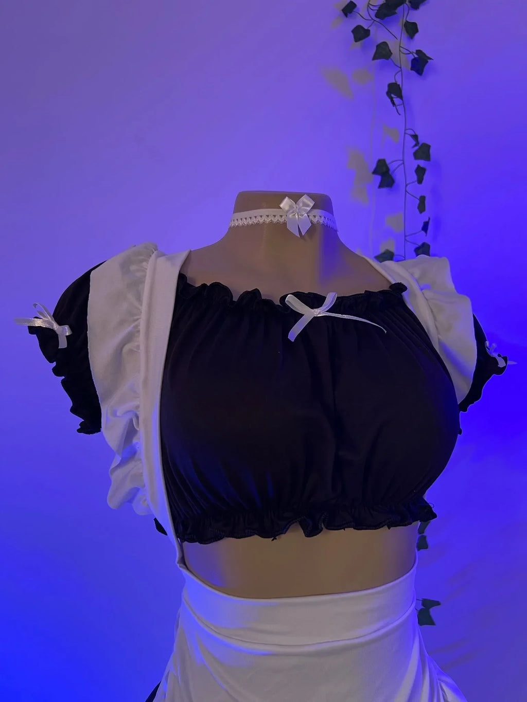 TRAJE MAID WAIFU