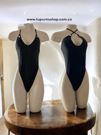 Body obsession + miniskirt